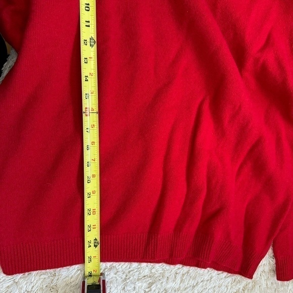 Vintage Eddie Bauer Mens V-Neck 100% Lambswool Sweaters size Medium - Picture 7 of 7